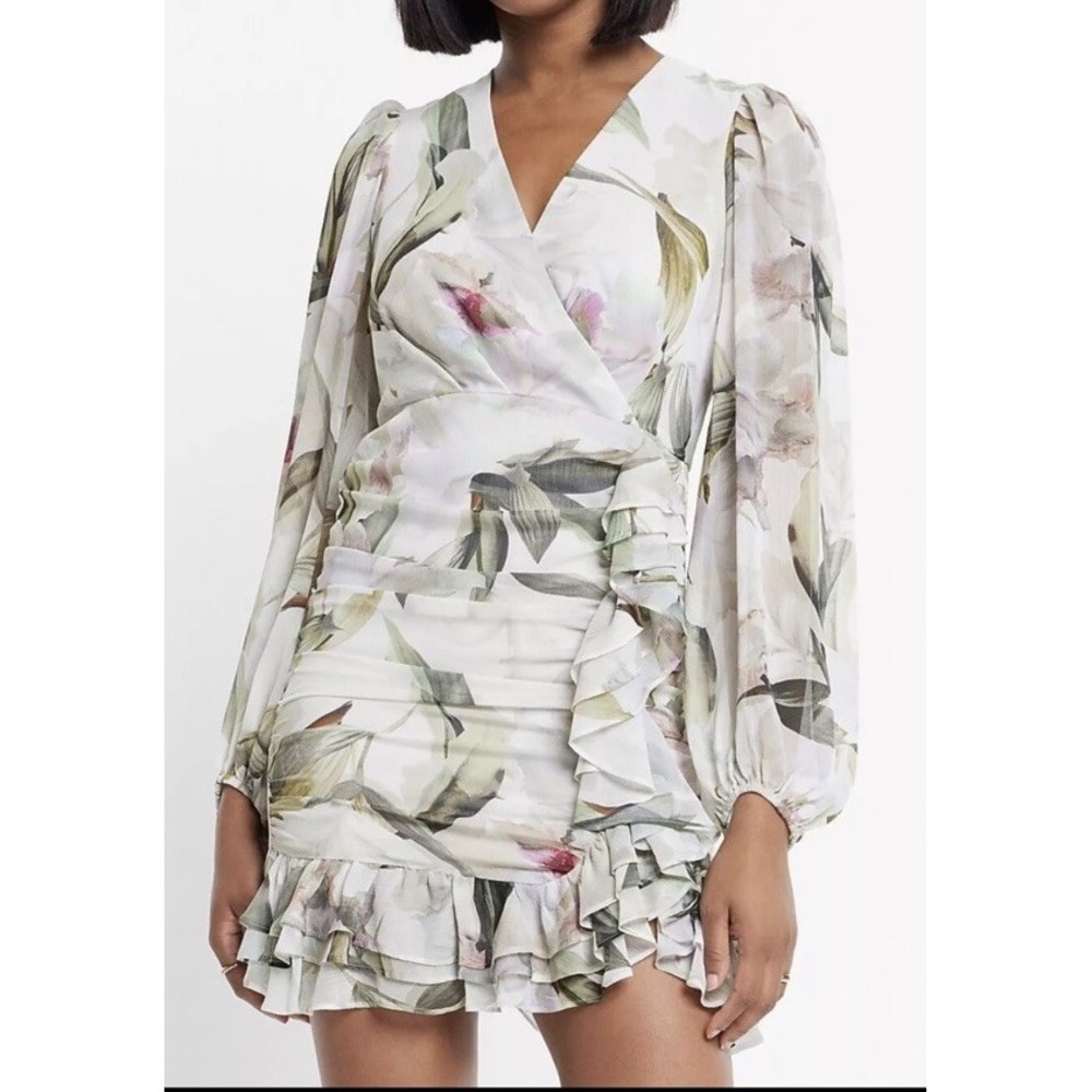 NWT Express Floral‎ Ruched Mini Dress Long Sleeve Women's Size 2